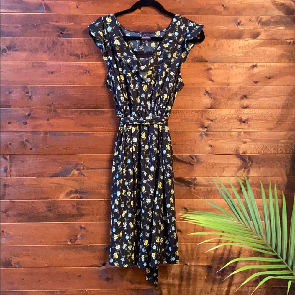 Floral maternity dress